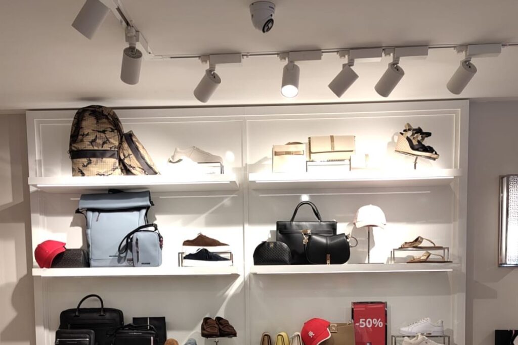 Boutique-Tommy-Hilfiger