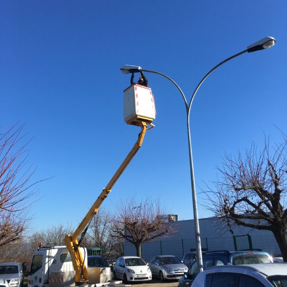 Changement-ampoule-lampadaire
