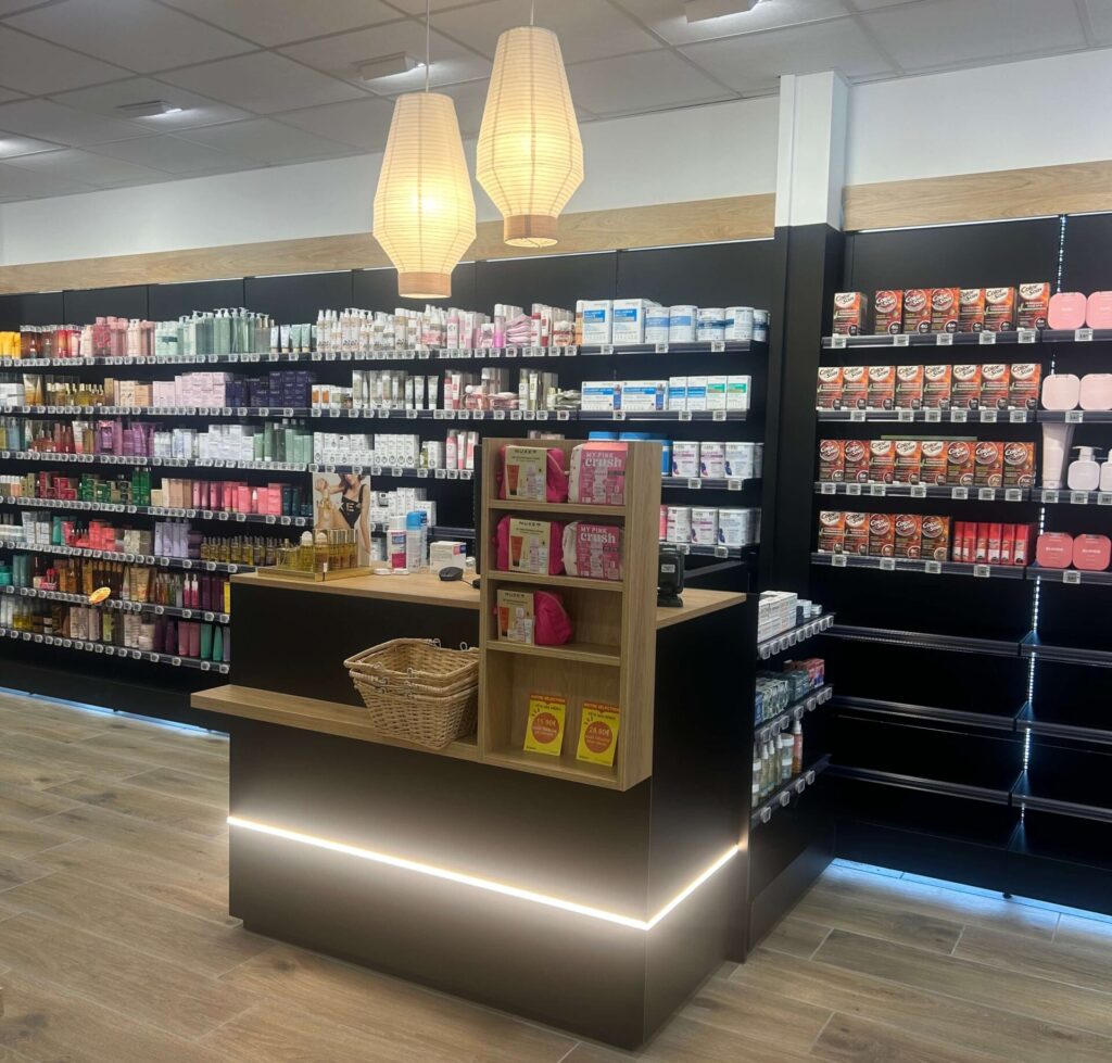 Éclairage Guichet - Pharmacie du Parc de Champagne